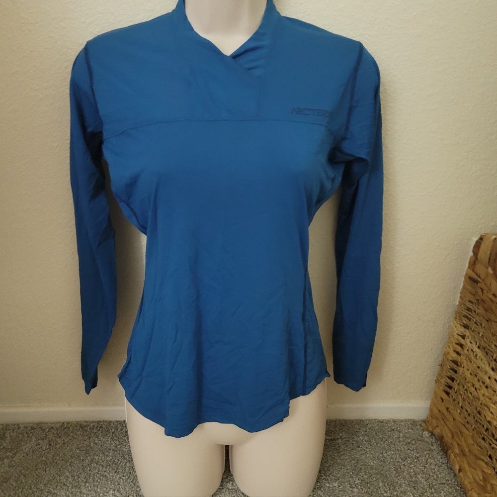 Arc'teryx Long Sleeve Baselayer Top Blue Small